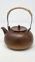 Load image into Gallery viewer, Medium Ceramic Tea Pot