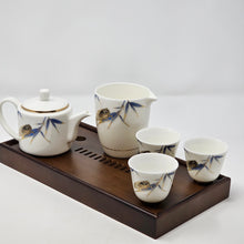 Load image into Gallery viewer, Blue and Gold Cicada Travel Tea Set