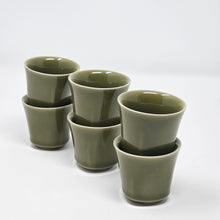 Load image into Gallery viewer, Dark Green Ice Crack Tea Set