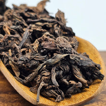Load image into Gallery viewer, Old Tree Puerh